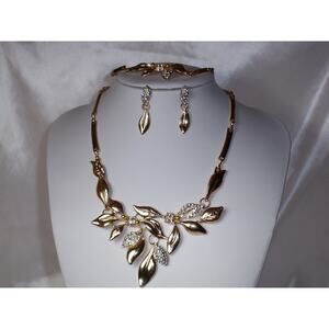 Gold rhinestone 3 pc. necklace set, party wedding eve3ning prom necklace set